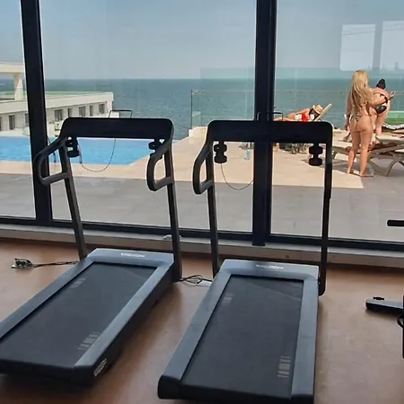 Apartment Infinity Beach Pool & Spa 3*