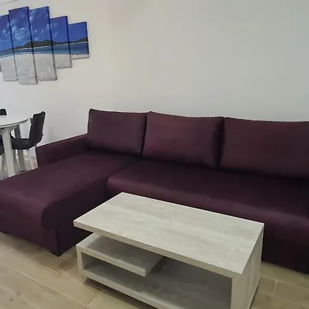Apartment Infinity Beach Pool & Spa 3*